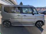 万が一の事故等が起きたときには、自社所有の積載車でお客様の大切なお車を 現地まで積載にお伺いいたします。また、代車を無料でご準備いたします!