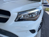 ●LEDヘッドライト:夜間走行時も良好な視界を確保し安心して運転できる高輝度LEDヘッドライトを装備!点灯速度が早く、消費電力も抑えられています。
