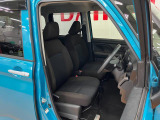 運転席広々
