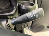 【オートライト】周りの明るさに応じて自動でヘッドライトの点灯・消灯ができる機能です!ライトの付け忘れ・消し忘れなどが無くなり、雨の日や夕方の走行も安心!トンネル通過時も便利ですね♪