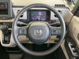 【ステアリングスイッチ】運転中、前方から目線をそらすことなく、オーディオ等の操作が可能な便利機能!安心&快適なドライブを演出してくれます♪