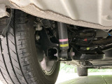 お車を安心してお乗りいただく為には、足回りの定期点検が欠かせません。サービスサポート(有償保証)では無料点検もご提供しており、安心のカーライフをお過ごしいただけるサポート体制が整っています。