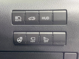 【パワーバックドア】スマートキーや運転席のボタンを押すだけでリアゲートが自動で開閉します!荷物を持っている時や、高い位置にあるバックドアを閉める際に便利な機能です♪