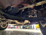 お車を安心してお乗りいただく為には、足回りの定期点検が欠かせません。サービスサポート(有償保証)では無料点検もご提供しており、安心のカーライフをお過ごしいただけるサポート体制が整っています。