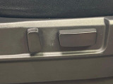 【パワーシート】スイッチ一つで簡単にシートの微調整が可能!電動だから力もいりません!快適なシートポジションにセットして、快適なドライブをお楽しみください。
