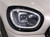 【オートライト】ヘッドライトのオンオフを自動で切り替えてくれる便利な機能です。トンネルを走行する際も自動で転倒致しますので、ライトの操作をしていただく必要は御座いません☆