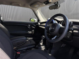 ◆LIBERALAは、輸入車選びの新たなスタイルを提案するインポート・セレクト・ブランドです。オーナー様となる方がクルマから直接感じる感性を第一にした、最良の一台との出会いをコーディネートいたします。
