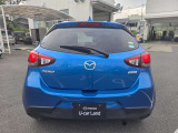 お車の後面の写真です。