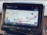 バックカメラも装備しております。車庫入れの苦手なお客様も安心!重宝してくれます!