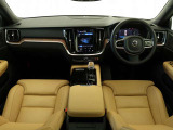 V60 リチャージ PHEV T6 AWD アルティメット 4WD 