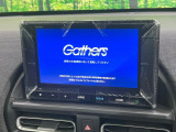 【純正ナビ】人気の純正ナビを装備しております。ナビの使いやすさはもちろん、オーディオ機能も充実!キャンプや旅行はもちろん、通勤や買い物など普段のドライブも楽しくなるはず♪
