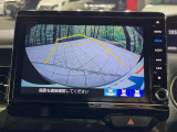 【バックカメラ】駐車時に後方がリアルタイム映像で確認できます。大型商業施設や立体駐車場での駐車時や、夜間のバック時に大活躍!運転スキルに関わらず、今や必須となった装備のひとつです!