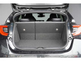 【トランク】 トランクルームはこんなに広々です。大きめの荷物も簡単に積めます。
