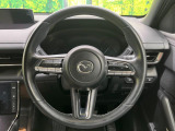 【i-ACTIVESENSE】走行中に前方の車両等を認識し、衝突しそうな時は警報とブレーキで衝突回避と被害軽減をアシスト。より安全にドライブをお楽しみいただけます。