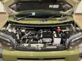 納車前に弊社で点検整備(車検整備)と消耗品部品のエンジンオイル、オイルフィルター、ワイパーゴム、バッテリーを交換いたします。その他の消耗品部品は当社ディーラー整備士の判断により交換いたします!