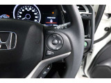 Hondaセンシングの機能のひとつ、アダプティブクルーズコントロール付!アクセルから足を離しても設定したスピードと前車との車間を保ち走行してくれます!車線維持もアシスト☆高速道路で疲労軽減ですね☆