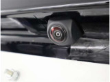 バックカメラが付いているので後方確認が非常にしやすいです。今や運転初心者も熟練者も必須装備!ついていて損はないですね♪