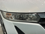 LEDヘッドライトは、点灯の瞬間から最大光量を発揮し、突然暗くなるトンネルなどでの安定感を高めます。