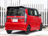 お支払いはホンダクレジットをご利用ください。運転免許所をご持参いただければ審査が可能です。また月々のお支払金額を抑えられるなど、メリットがいっぱいの据え置きクレジットもご用意しております。