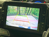 【バックカメラ】駐車時に後方がリアルタイム映像で確認できます。大型商業施設や立体駐車場での駐車時や、夜間のバック時に大活躍!運転スキルに関わらず、今や必須となった装備のひとつです!