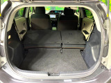 普段のお買い物や通勤、送迎等に十分な荷室スペースを確保しております。セカンドシートを倒すと、大きな荷物の積載も可能です♪