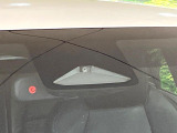 【プリクラッシュセーフティ】前方の車両等を検知し、衝突しそうな時は警報で注意を促し、ブレーキを踏む力をサポート。ブレーキを踏めなかった場合は衝突被害軽減ブレーキが作動、衝突回避をサポートします。