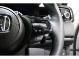 Hondaセンシングの機能のひとつ、アダプティブクルーズコントロール付!アクセルから足を離しても設定したスピードと前車との車間を保ち走行してくれます!車線維持もアシスト☆高速道路で疲労軽減ですね☆