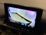 バックギアに入れるだけで自動でカメラに切り替わります!車庫入れやバックが苦手な方にオススメ!