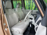 運転席シート廻りは使用感も少なく、良好な状態となっています。丁寧に使われていたことがよくわかりますね。