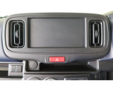 オーディオレス仕様車ですので、お客様好みのナビゲーションやオーディオが装着可能です。