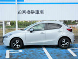【メーカーオプション装着車】 セーフティクルーズパッケージの内容 スマートブレーキ+ドライビングディスプレイ+タコメーター+レーンキープアシスト+マツダレーダークルーズ+交通標識認識システム