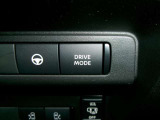 ドライブモードセレクターが装備されています♪SPORT、ECO、STANDARDの3種類のドライブモードを設定されています