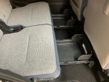 床面に置きたくないお荷物はこの「置きラクボックス」へどうぞ♪