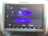 ナビゲーションは純正9インチメモリーナビを装着しております。AM、FM、CD、DVD再生、Bluetooth、音楽録音再生、フルセグTVがご使用いただけます。