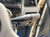 運転席操作部の写真です!席から操作しやすい位置に配置されており、快適な運転の強い味方となってくれます。ぜひ来場して、実際に触ってみてください♪