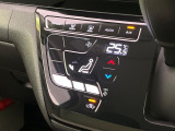 【オートエアコン】一度お好みの温度に設定すれば、車内の温度を検知し風量や温度を自動で調整。暑い&hellip;寒い&hellip;と何度もスイッチ操作をする必要はありません。快適な車内空間には必須の機能ですね♪
