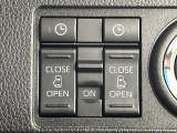 【両側パワースライドドア】スマートキーや運転席のスイッチで後席両側スライドドアの開閉が可能♪電動だから力を入れてドアを開ける必要が無く、小さなお子様でも簡単に開け閉めでき快適です♪
