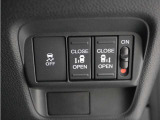 ◆両側電動スライドドア◆狭い駐車場でも乗り降りが楽々♪お子様が隣の車にドアを当ててしまう心配もございません!小さなお子様連れの方もこれで安心。