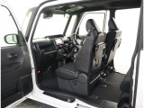 荷物をたっぷり載せて広々ドライビング♪夏でも冬でも、アウトドアやショッピングを思い切り楽しみましょう!