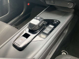 第2世代 e-Power専用デザインのシフトレバー。操作はとても簡単です。