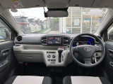【運転席・インパネまわり】ハンドル・シート・フロアーなど隅々までプロによるクリーニング済み☆彡キレイな車内でドライブが一層快適にお楽しみいただけます!!