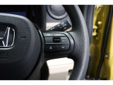 Hondaセンシングの機能のひとつ、アダプティブクルーズコントロール付!アクセルから足を離しても設定したスピードと前車との車間を保ち走行してくれます!車線維持もアシスト☆高速道路で疲労軽減ですね☆