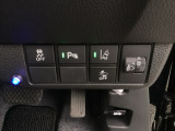 こちらの車両はホンダセンシングやパーキングセンサーなどの安全支援装置が装備されてますよ!(^^)!