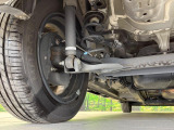 お車を安心してお乗りいただく為には、足回りの定期点検が欠かせません。サービスサポート(有償保証)では無料点検もご提供しており、安心のカーライフをお過ごしいただけるサポート体制が整っています。