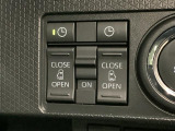 【両側電動スライドドア】リア両側は電動スライドドア!軽い操作で簡単開閉、狭い駐車場など乗り降り快適で強風時も安心です♪