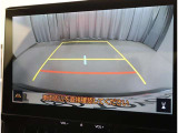 バックガイドモニターで、後方を確認しながら安心して駐車することができます。運転初心者も熟練者も必須の機能ですよ!