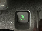 ★ECONスイッチ★ エコドライブを加速しよう!スイッチをONにすると、運転の仕方によるロスを抑え込み燃費をよくするようクルマが頑張ります(*^ー^*)燃費向上にチャレンジ♪