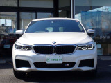 BMW在庫保有台数常時100台以上!ご来店の際はBMW本店(厚木市下荻野140-1)にご来店ください!弊社自慢の全天候型ショールーム!BMW在庫保有台数常時100台以上ございます!