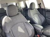 ◆LIBERALAは、輸入車選びの新たなスタイルを提案するインポート・セレクト・ブランドです。オーナー様となる方がクルマから直接感じる感性を第一にした、最良の一台との出会いをコーディネートいたします。