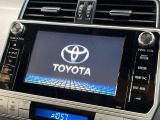 【メーカー純正ナビ】インテリアに溶け込むスタイリッシュな「専用設計」メーカーナビを装備♪視認性や操作性など基本性能にも優れ、より上質なカーライフをお楽しみいただけます。